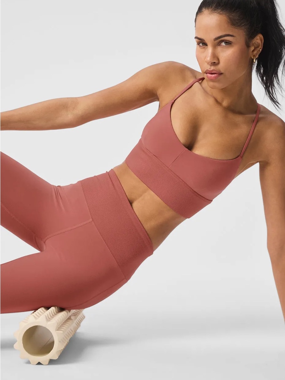 Alo Yoga Set Bra and Legging in Terracotta
